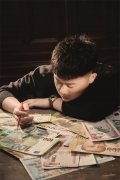 大国小将｜以光为纸科技为墨真假之间绘